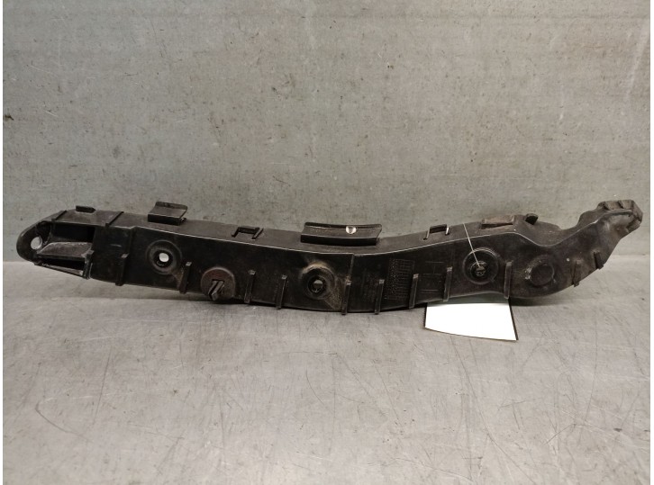 Replacement rear left bumper bracket for SsangYong Korando (CK) 2.0 e-XDi OEM IAM reference 7883634000 172950 