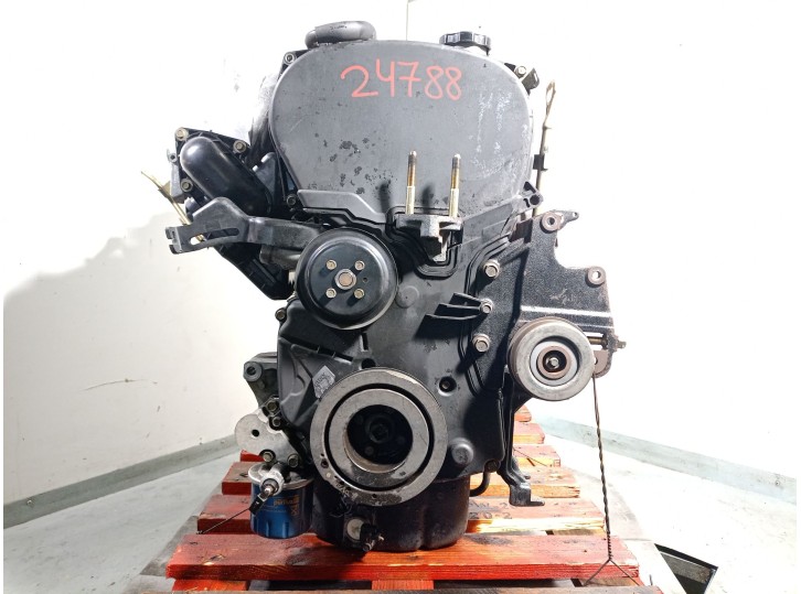 Recambio de motor completo para mitsubishi galant berlina (ea0) 2.4 gdi cat referencia OEM IAM 4G64 MD360372 YP9680