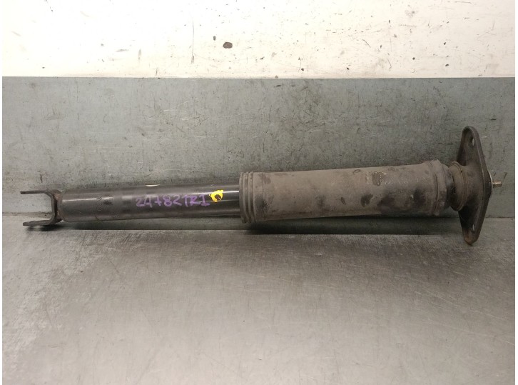 Recambio de amortiguador trasero izquierdo para ssangyong korando (ck) 2.0 e-xdi referencia OEM IAM 4530134000 