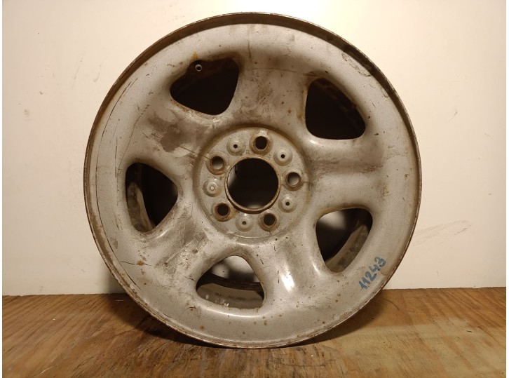 Recambio de llanta para jeep cherokee (j) 2.5 turbodiesel referencia OEM IAM 5EW03S4AAB R15X7J 