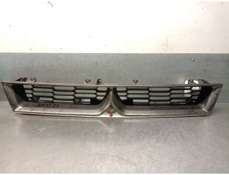 Recambio de rejilla delantera para mitsubishi galant berlina (ea0) 2.4 gdi cat referencia OEM IAM MR416920 MR416920 