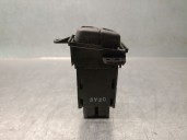 Replacement switch for Mitsubishi Galant Saloon (EA0) 2.4 GDI CAT OEM IAM reference MR270992 MR270992 