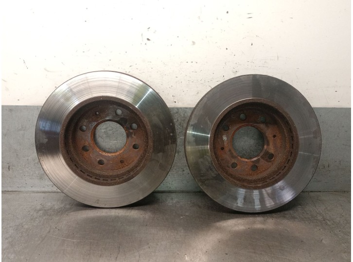 Recambio de disco freno delantero para mitsubishi galant berlina (ea0) 2.4 gdi cat referencia OEM IAM MR475331 MR475331 