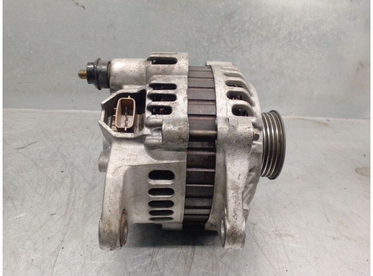 Replacement alternator for Mitsubishi Galant sedan (EA0) 2.4 GDI CAT OEM IAM reference MD358421 MD358421 
