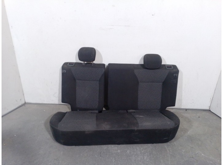 Recambio de asientos traseros para opel crossland x 1.2 referencia OEM IAM 13485801 13485801 
