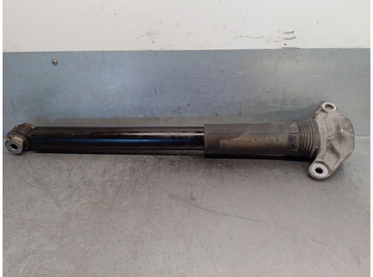 Recambio de amortiguador trasero derecho para jaguar f-pace (x761) 2.0 td4 referencia OEM IAM GX6318A116XX T4A2011 