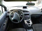 peugeot 5008 (0u_, 0e_) del año 2010