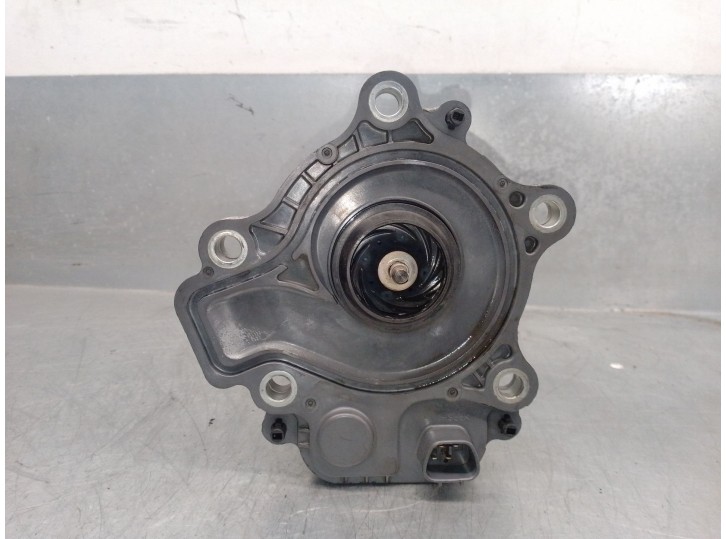 Recambio de bomba agua para toyota yaris (_p13_) 1.5 16v cat (híbrido) referencia OEM IAM 161A029015 161A029015 