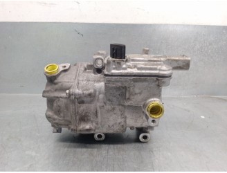 Recambio de compresor aire acondicionado para toyota yaris (_p13_) 1.5 16v cat (híbrido) referencia OEM IAM 0422001350 883705201