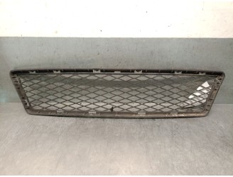 Recambio de rejilla paragolpes central para bmw 3 coupé (e92) 320 d referencia OEM IAM 51117128234 51117154714 