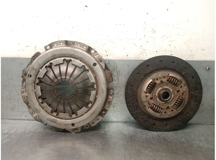 Recambio de kit embrague para skoda fabia (6y2/6y3) 1.4 referencia OEM IAM 051141025BX 051141025BX 