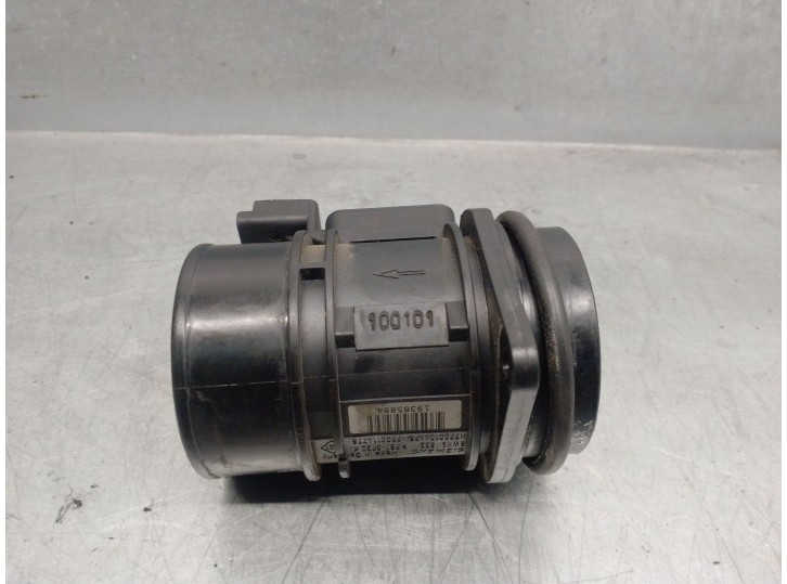 Recambio de caudalimetro para volvo s40 berlina 1.9 diesel cat referencia OEM IAM 7700114778 30887504 5WK9632