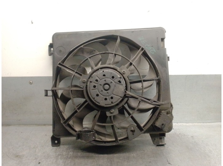 Recambio de electroventilador para opel zafira b 1.7 16v cdti referencia OEM IAM 3135103979 1314555 