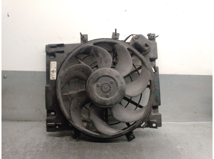 Recambio de electroventilador para opel zafira b 1.7 16v cdti referencia OEM IAM 13132559 6341172 