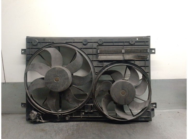 Recambio de electroventilador para volkswagen passat variant (3c5) 2.0 tdi referencia OEM IAM 1K0121207AT 1K0121207T 