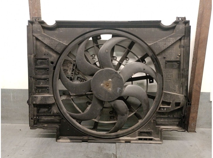 Recambio de electroventilador para jaguar f-pace (x761) 2.0 td4 referencia OEM IAM HK838C607AE T4A3311 