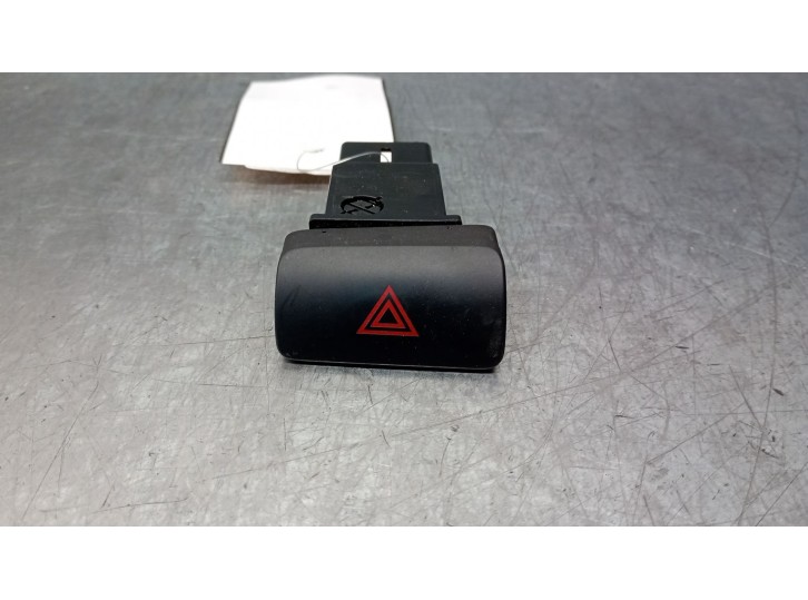 Recambio de warning para kia sportage 2.0 crdi referencia OEM IAM 937901F000 937901F000 