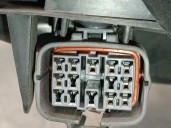 Recambio de faro derecho para mazda 3 (bm, bn) 2.2 d referencia OEM IAM BHR251030 BHR251031A 