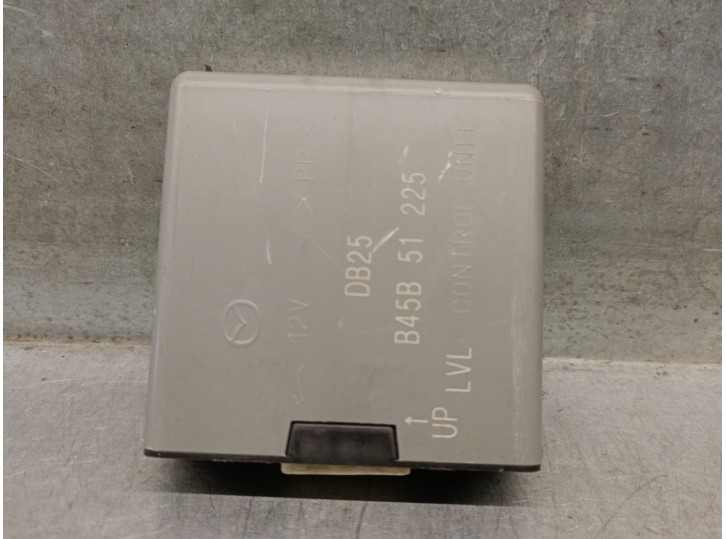 Recambio de modulo electronico para mazda 3 (bm, bn) 2.2 d referencia OEM IAM B45B51225 B45B51225 