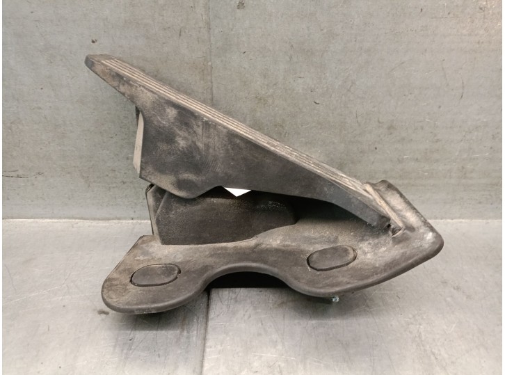 Recambio de potenciometro pedal para mazda 3 (bm, bn) 2.2 d referencia OEM IAM GHP941600A GHP941600A 6PV31204104