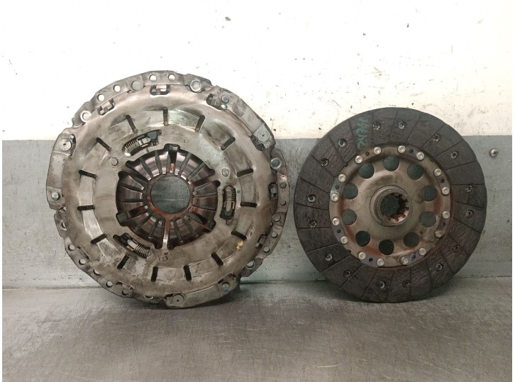 Recambio de kit embrague para bmw serie 3 berlina (e46) 3.0 330d referencia OEM IAM 21207531845 21207531845 