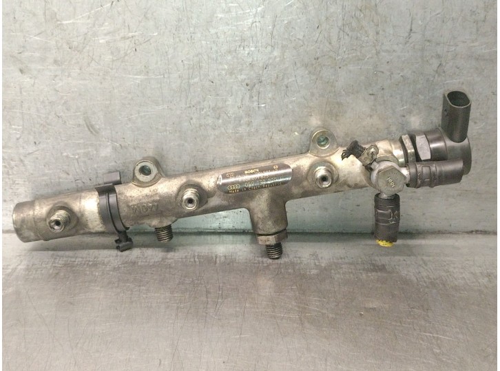 Recambio de rampa inyectora para audi a6 berlina (4f2) 3.0 v6 24v tdi referencia OEM IAM 059130090J 059130090F F00R001823