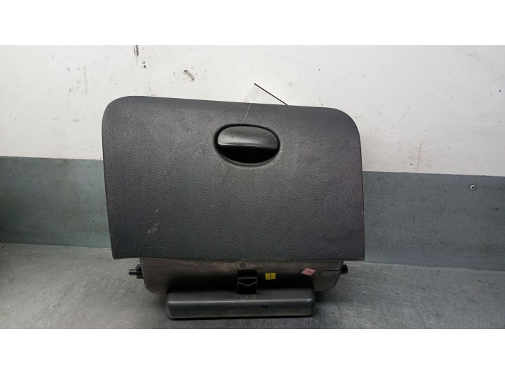 Recambio de guantera para citroën c3 1.4 referencia OEM IAM 9655601777 8218Q6 