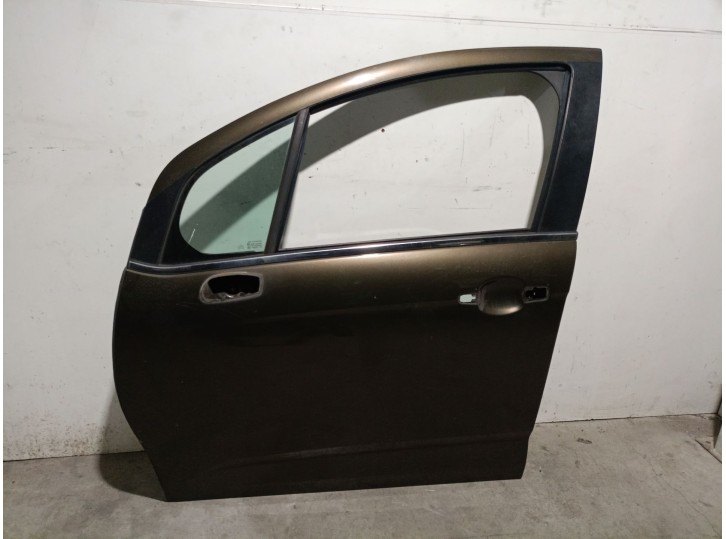 Replacement front left door for Citroën C3 II (SC_) 1.6 HDi OEM IAM reference 9002AZ 9002AZ