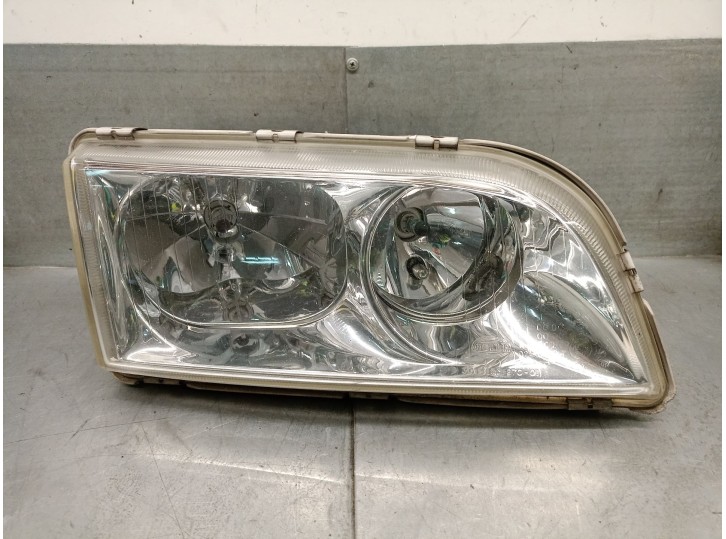 Recambio de faro derecho para volvo s40 berlina 1.9 diesel cat referencia OEM IAM 30855748 30855748 