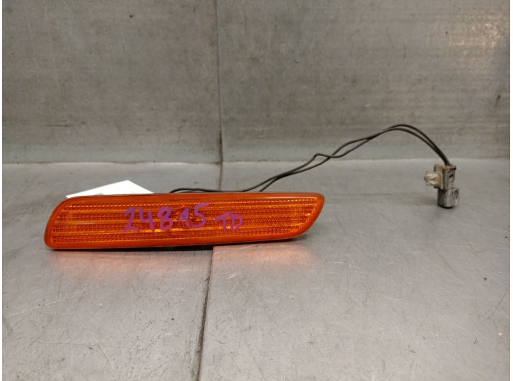 Replacement of right side light for Volvo S40 sedan 1.9 diesel cat OEM IAM reference 30888129 30613666 