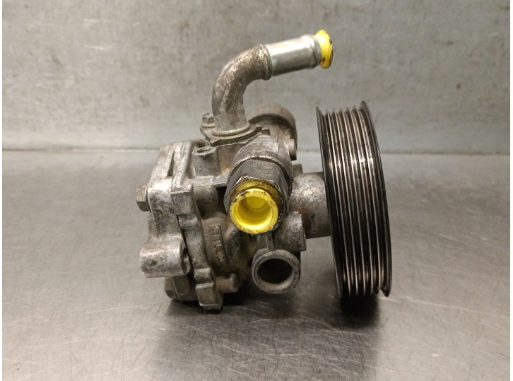 Recambio de bomba servodireccion para dodge caliber 2.0 crd referencia OEM IAM 5105449AA 5105449AA 