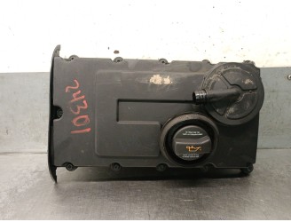 Recambio de tapa balancines para dodge caliber 2.0 crd referencia OEM IAM 03G103475 68001294AA 