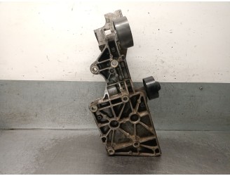 Recambio de soporte alternador para dodge caliber 2.0 crd referencia OEM IAM 03G903143E 68000635AA 