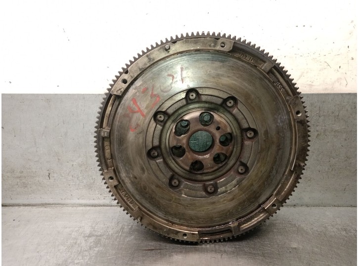 Recambio de volante motor para dodge caliber 2.0 crd referencia OEM IAM 5106019AA 5106019AA 