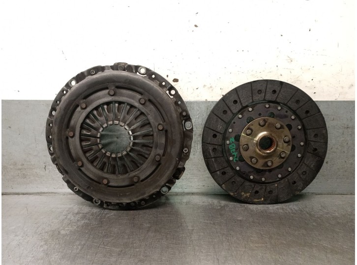 Recambio de kit embrague para ssangyong korando (ck) 2.0 e-xdi referencia OEM IAM 3020034500 3020034500 