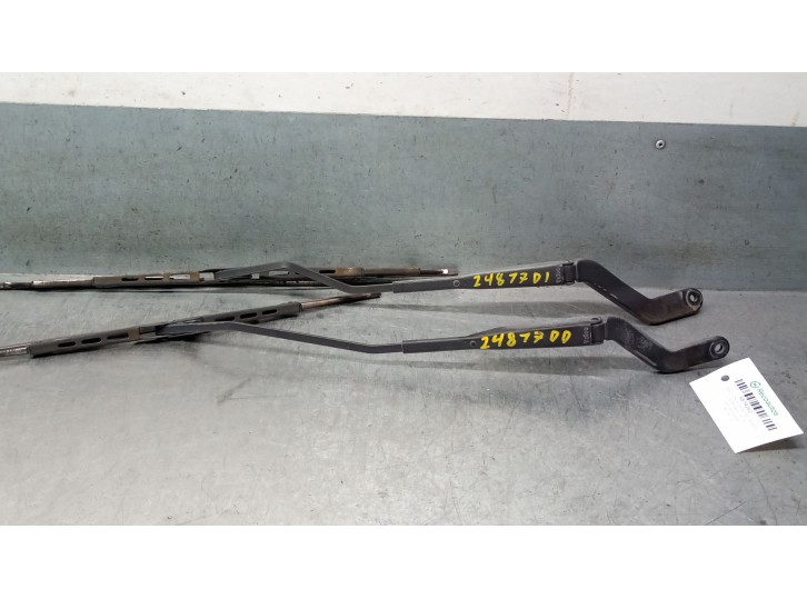 Recambio de brazo limpia delantero derecho para citroën saxo (s0, s1) 1.5 d referencia OEM IAM 9606262380 6429A1 