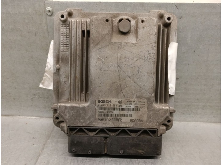Recambio de centralita motor uce para dodge caliber 2.0 crd referencia OEM IAM P05187449AB 0281013693