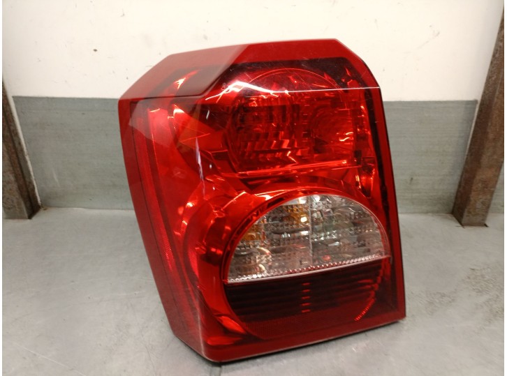 Recambio de piloto trasero izquierdo para dodge caliber 2.0 crd referencia OEM IAM 5303881AF 5303881AF 