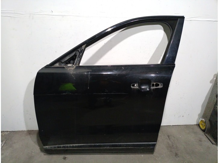 Replacement front left door for Jaguar F-Pace (X761) 2.0 TD4 OEM IAM reference T4A1369 T4A1369 