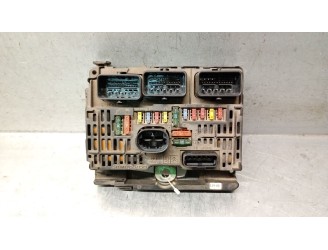 Recambio de caja reles / fusibles para peugeot 407 (6d_) 1.6 hdi 110 (6d9hzc, 6d9hyc) referencia OEM IAM 9661682580 S118983011