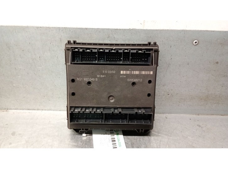 Recambio de caja reles / fusibles para seat ibiza (6l1) 1.4 16v referencia OEM IAM 6Q1937049B 5WK48212