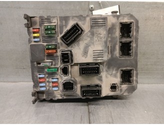 Recambio de caja reles / fusibles para peugeot partner (s2) 1.6 16v hdi cat referencia OEM IAM 9657999680 S118085320