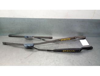 Recambio de brazo limpia delantero derecho para hyundai accent (lc) 1.5 crdi cat referencia OEM IAM 9832025060 9832025060 