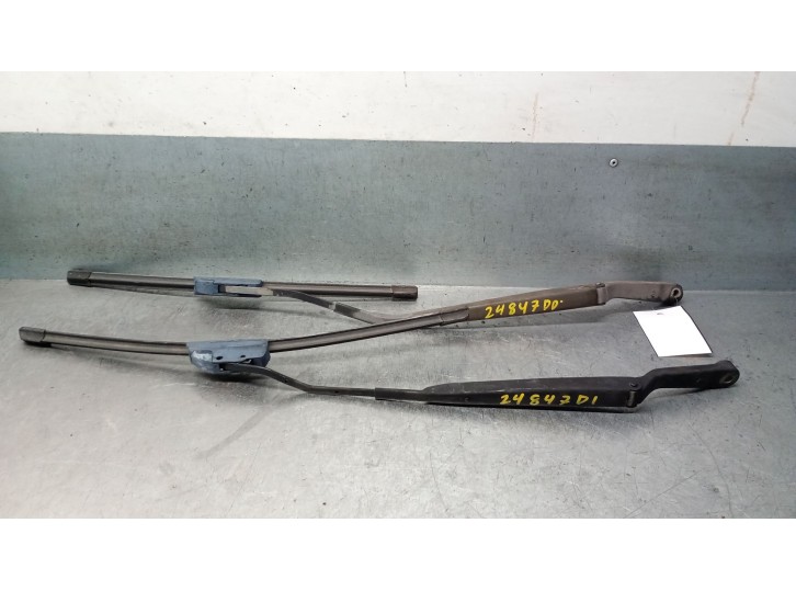 Recambio de brazo limpia delantero derecho para hyundai accent (lc) 1.5 crdi cat referencia OEM IAM 9832025060 9832025060 