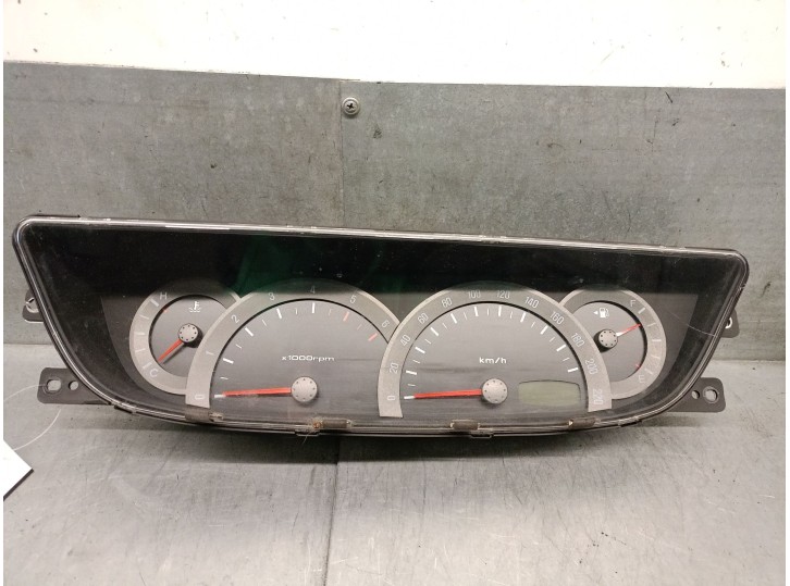 Recambio de cuadro instrumentos para ssangyong rodius i 2.7 xdi referencia OEM IAM 8020021403 8020021403 