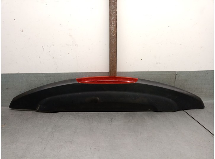 Recambio de aleron trasero para ssangyong rodius i 2.7 xdi referencia OEM IAM 7961021100 7961021100LAK 