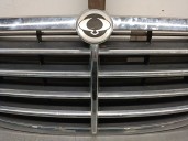 Recambio de rejilla delantera para ssangyong rodius i 2.7 xdi referencia OEM IAM 7945021500 7945021500 