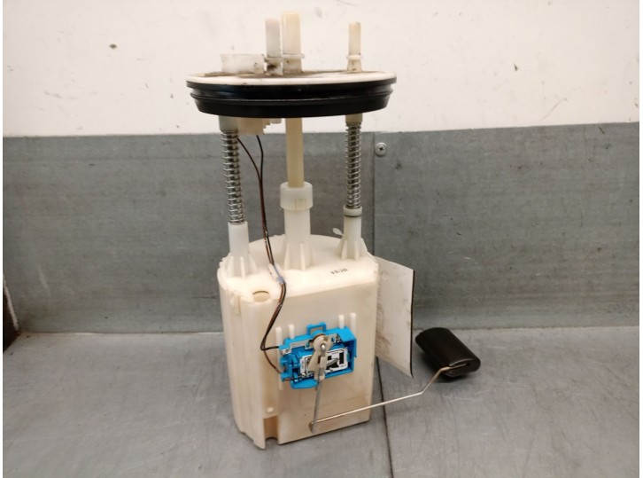 Recambio de aforador para ssangyong rodius i 2.7 xdi referencia OEM IAM 70020125 2231021000 2000341230