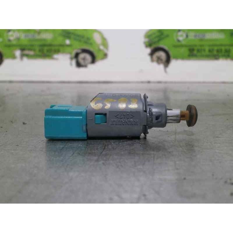 Recambio de interruptor para renault scenic ii 1.5 dci diesel referencia OEM IAM 8200168240B  