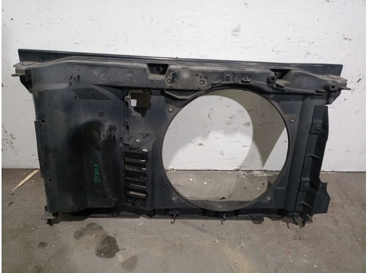 Recambio de calandra delantera de radiador para peugeot 307 break / sw (s1) 2.0 hdi cat referencia OEM IAM 7104V6 7104V6 